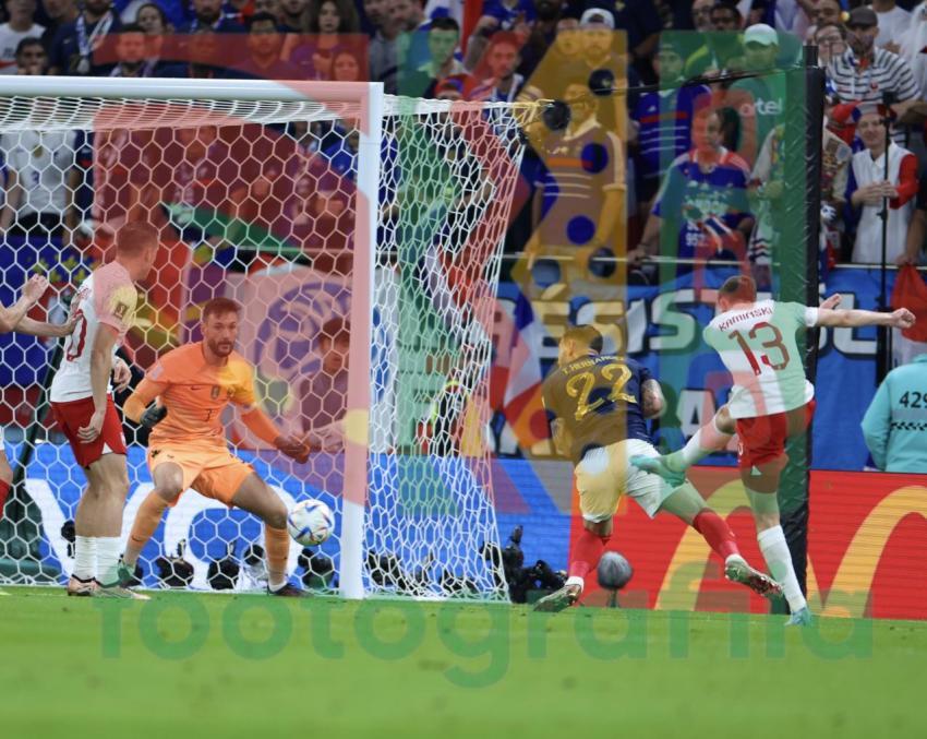 2022 FIFA World Cup - France vs Poland