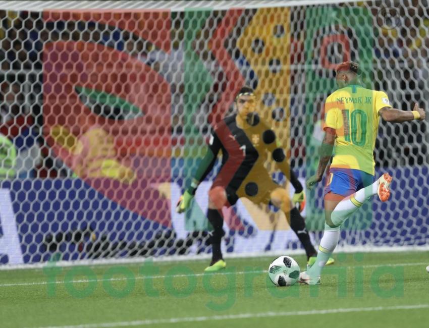 2018 FIFA World Cup - Brazil vs Serbia